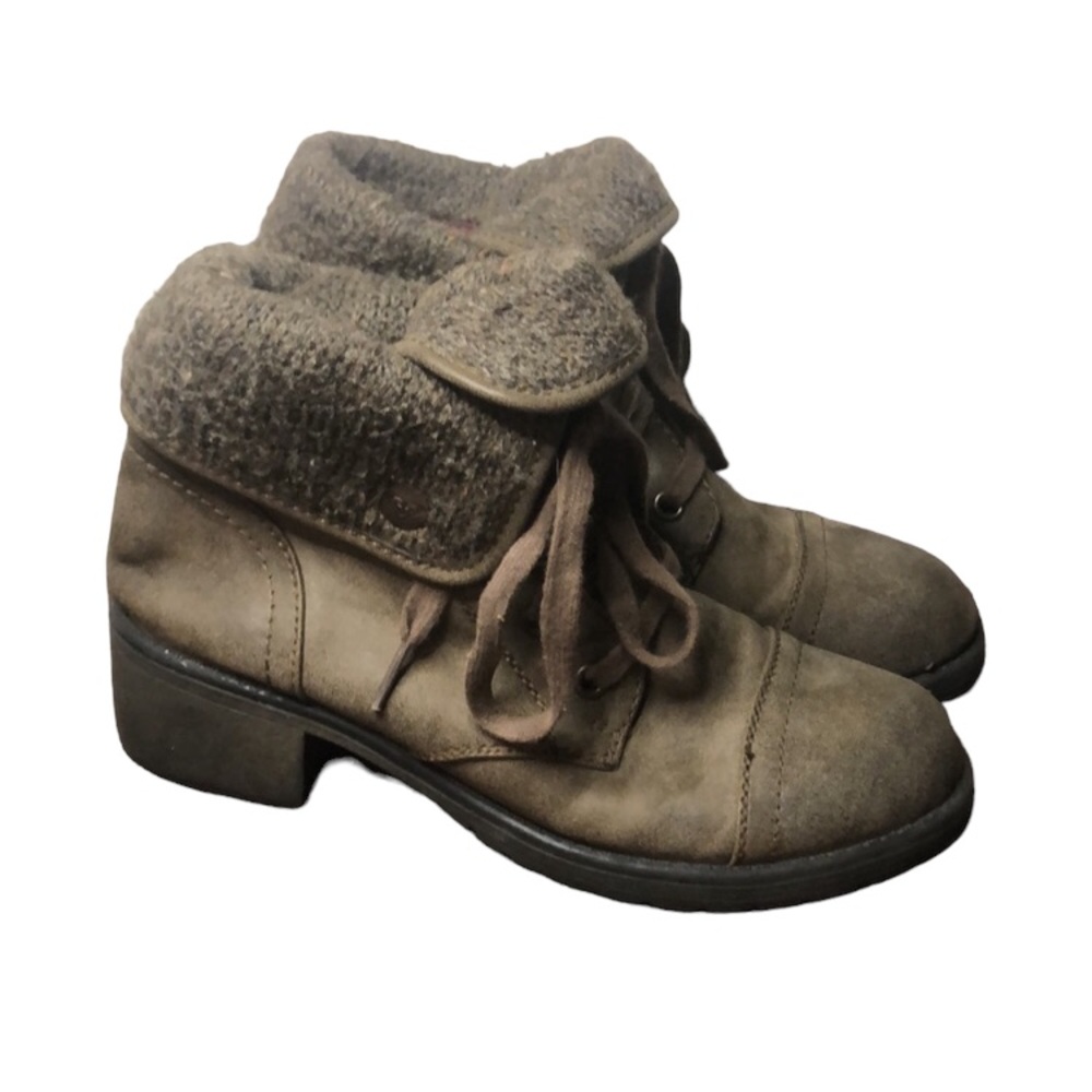 Roxy Lace Up Boots
